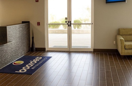 Ashland City Hotel | Boarders Inn & Suites by Cobblestone Hotels – Ashland City