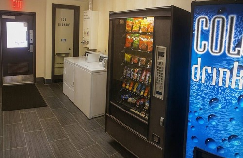 Ashland City Hotel | Boarders Inn & Suites by Cobblestone Hotels – Ashland City