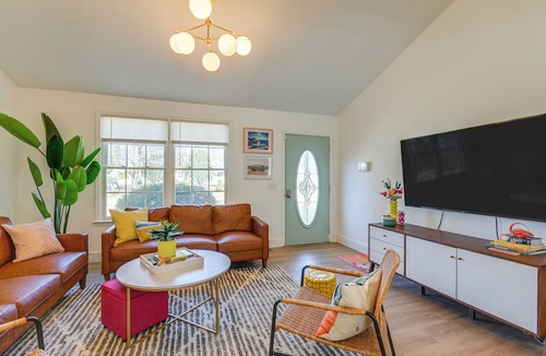 Fairview Cottage | Family Home w/Furnished Deck in Fairview!
