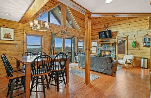 Wolf Laurel Apartment | Blue Ridge Mountain Cabin With Stunning Views
