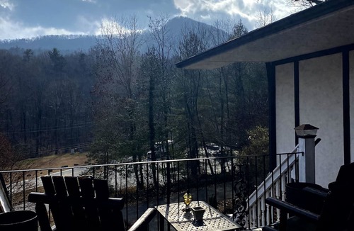 Lake Lure Cabin | Grafton Lodge