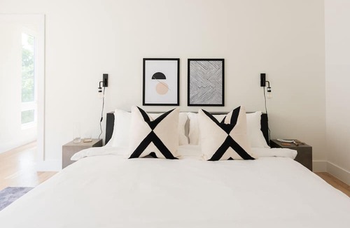 Edgehill House | Nash Chic Near DT Rooftop Luxe Comfort