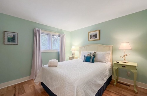 Twin Oaks House | 3 BR House inside Wild Dunes - Close to the Beach