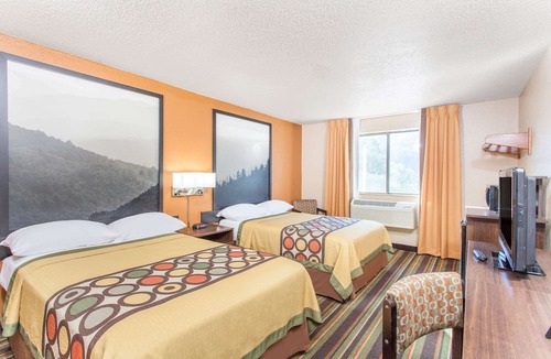 Norton Hotel | Super 8 by Wyndham Norton VA