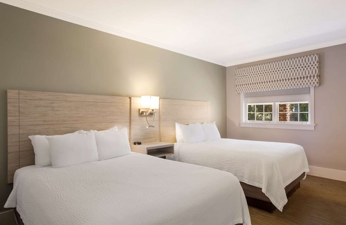 Historic Downtown Hotel | Best Western Sea Island Inn