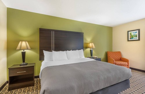 Canton Hotel | Quality Inn West of Asheville