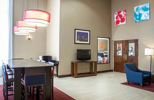 Fuquay-Varina Hotel | Comfort Inn & Suites Fuquay Varina