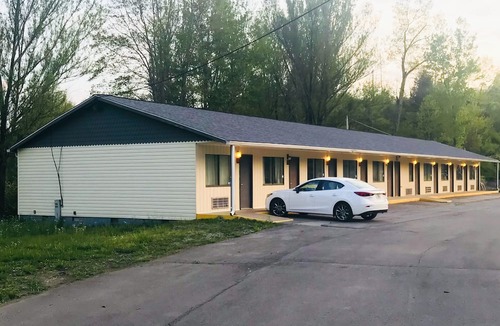 Summersville Hotel | Summers Inn