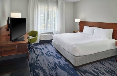 Charlotte Hotel | Fairfield Inn and Suites by Marriott Charlotte Airport