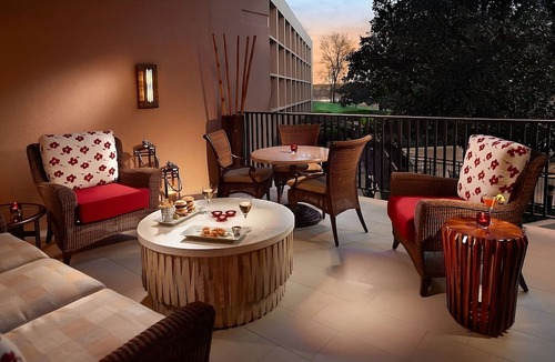 Nashville Hotel | Just What You Were Looking For! Pets are Allowed, w/Outdoor and Indoor Pool