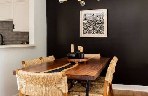 Rutledge Hill Apartment | Stylish Downtown Nashville Condo - Patio & Parking
