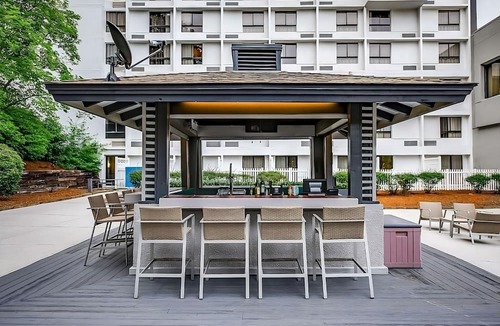 Executive Park Hotel | Spacious Good-Value Accommodation! Parking, Pools! Near Charlotte Nature Museum
