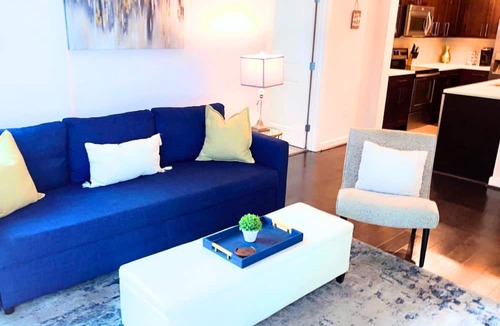 North Buckhead Apartment | The Luxe | City View | Romantic Escape
