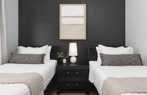 Maxwell Apartment | Modern Comfort, Only 1.9 Mile to Downtown Broadway