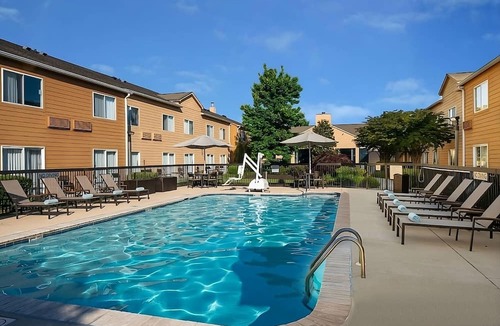 Twin Brook Hotel | Everything You Need For The Perfect Vacation! Pets Are Welcome!