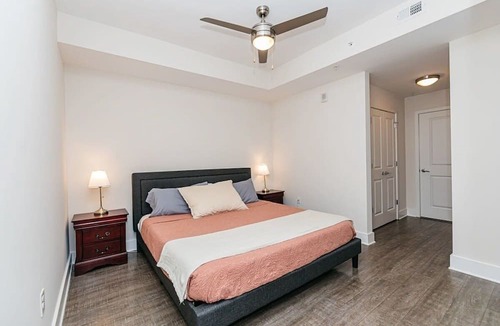 Charlotte Center City Apartment | 1BR Uptown Charlotte Furnished Apartments by RedAwning