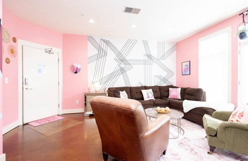 West End Condo | Lipstick & Boots: 3-Story West End Gem | Private Garage | Walk to Vanderbilt
