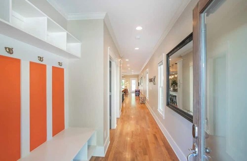 Inglewood House | Hot Tub Oasis|Arcade + Patio|Near Broadway|Parking