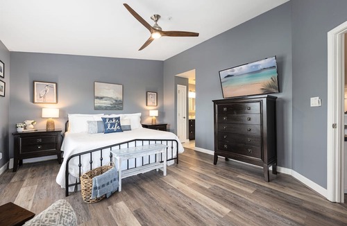 Cornelius Condo | Makin’ Memories at Lake Escape, Lake view, Pool - Lake Norman Vacation Rental