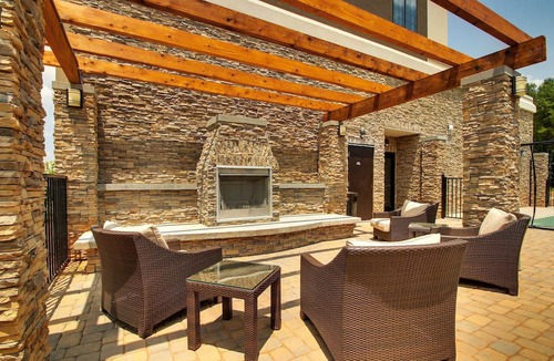 Rock Hill Apartment | Studio Suite | Free Breakfast + Pool