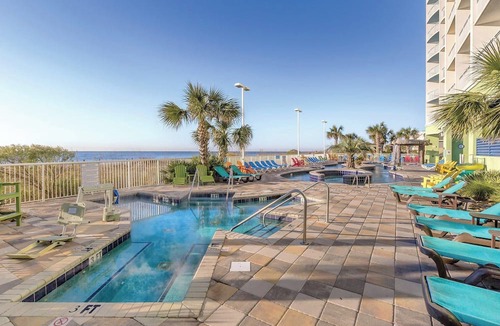 Cherry Grove Beach Condo | Wyndham Towers on the Grove | Studio Resort Suite