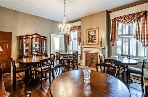 Tazewell House | The Litz Suite - Litz Mansion