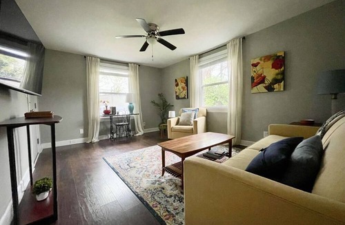 Inglewood House | 3 BDRM 2 BA in a quiet neighborhood that is close to the heart of Nashville!