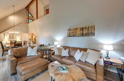 Sapphire House | Sapphire Valley Cabin w/Private Mountain Views!