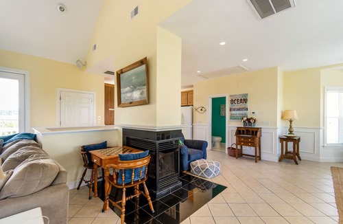 Oceanmarsh Subdivision House | Extended Golf cart! Elevator! Amazing Views! Pets! Accessible! 4 decks!