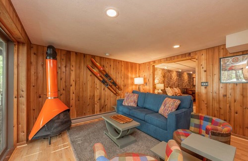 Swanton House | Lakeside Charm w/Fire Pit & Private Dock