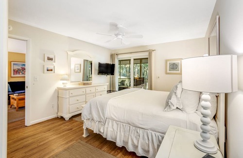 Seabrook Island House | Charming Island Getaway with a Furnished Deck Offering Forest & Fairway Views