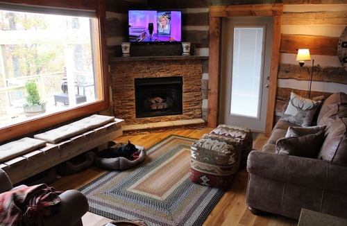 Smithville House | Center Hill Lake, Historic Log Cabin updated with amazing Lake/Mountain views!