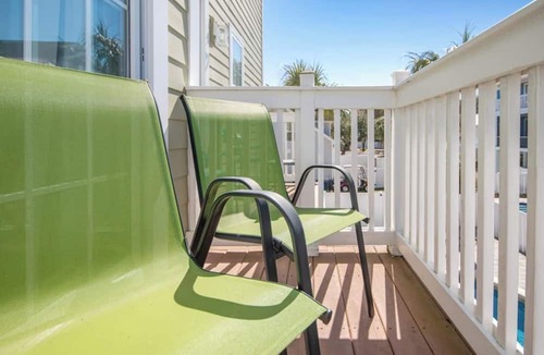 Surfside Beach House | Surfside Beach 5 Bdr, Walk 2 Beach, Priv Pool, Putt Green, Golf Cart