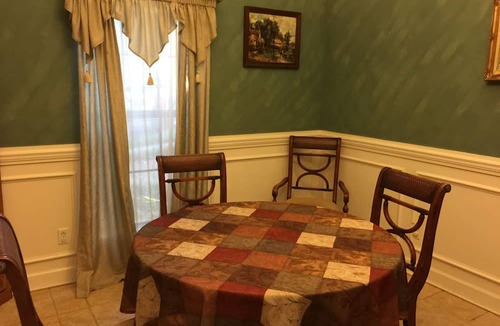 Albertville House | Beautiful Cottage Close To The Lake And Everything You Could Ever Need.