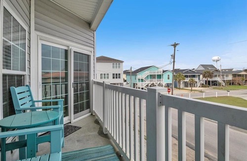Cherry Grove Beach Condo | PierWatch II 102 | Second-row Six Bedroom Condo