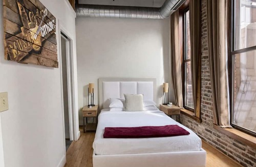 Downtown Nashville Condo | Downtown Music City Loft living! ~Steps to the Ryman and Broadway