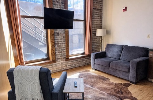 Downtown Nashville Condo | Downtown Music City Loft living! ~Steps to the Ryman and Broadway