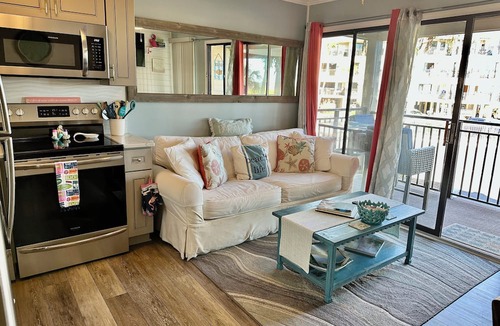 Hilton Head Island Condo | Stunning Oceanview Luxury Remodel, Bikes Included!