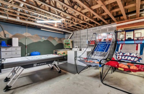 Vonore Cabin | Secluded Cozy Cabin on 6 Acres w/Amazing Views!