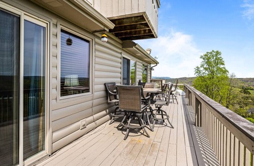 La Follette Condo | Bunkers & Boats: Ridge/Lake/Golf Views; Slip; 10