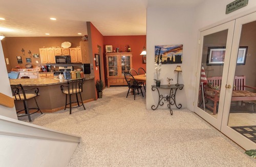 Hidden Valley House | Spacious 4-bedroom townhome in family friendly Hidden Valley Resort with AC