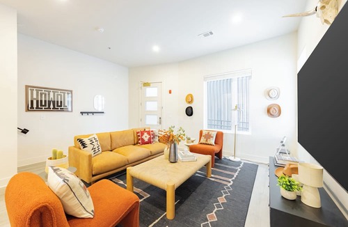 Five Points Apartment | Mins to Downtown | The Outrider 4BR Bunk Suite