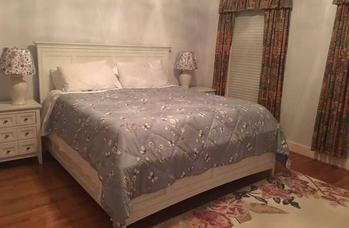 Benson House | Spacious Countryside Retreat