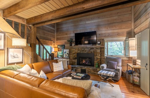 Blowing Rock Cabin | Tucked Away - updated cabin 1/3 mile from Blue Ridge Parkway