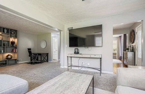 East Cobb House | Northern Atlanta Retreat | Cozy 4 Bedroom
