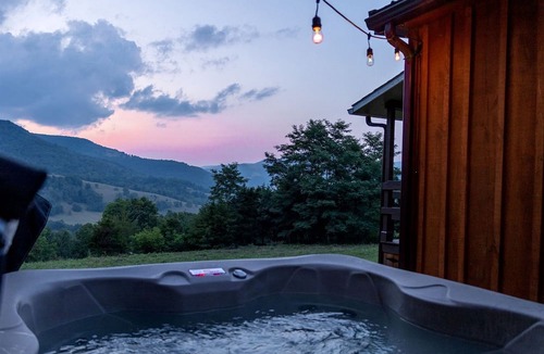 Seneca Rocks Cabin | Peaceful Tiny House in the Mountains near Seneca Rocks, West Virginia