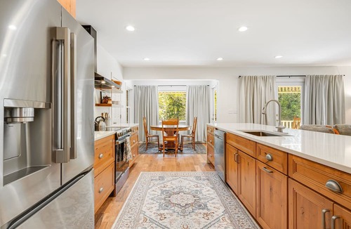 Flat Rock House | Large 4 Bedroom House in Flat Rock Near Hiking, Dining & Bonclarken
