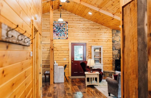 Millersburg Cabin | Lazy Days by Rocky Hill Cabins