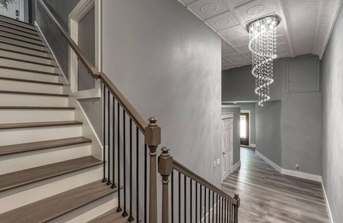 Smithville Apartment | Downtown`s BEST LOFT ON THE SQUARE `THE FIDDLE`!