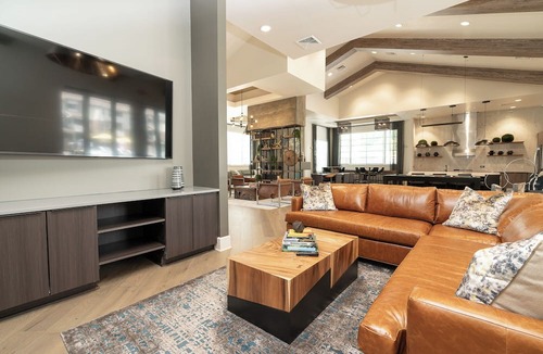 Farragut Apartment | Luxe Living in Knoxville! Overlook at Farragut| Pool| Parking